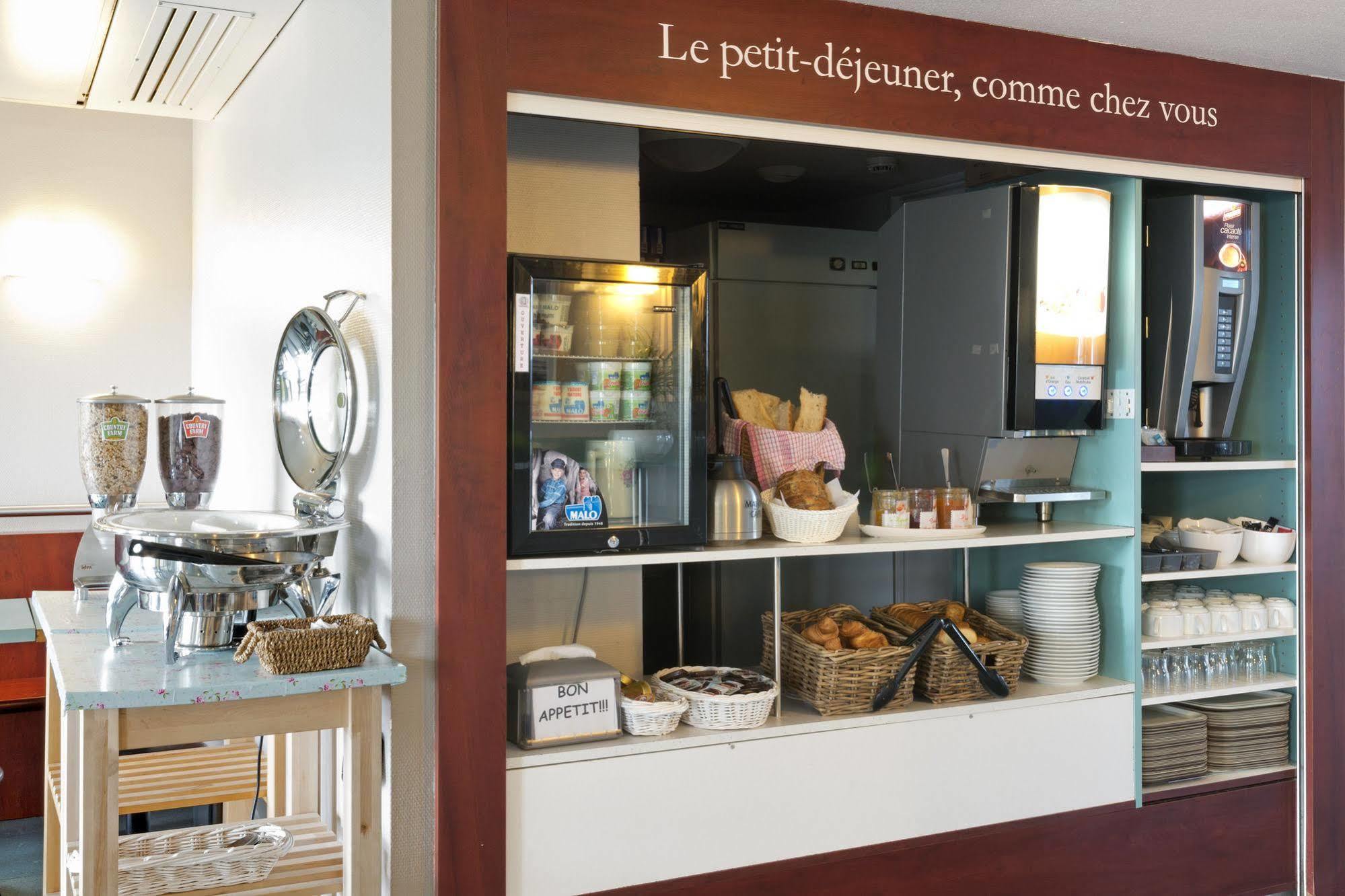 B&B Hotel Avranches Baie Du Mont St-Michel Le Val-Saint-Père Buitenkant foto